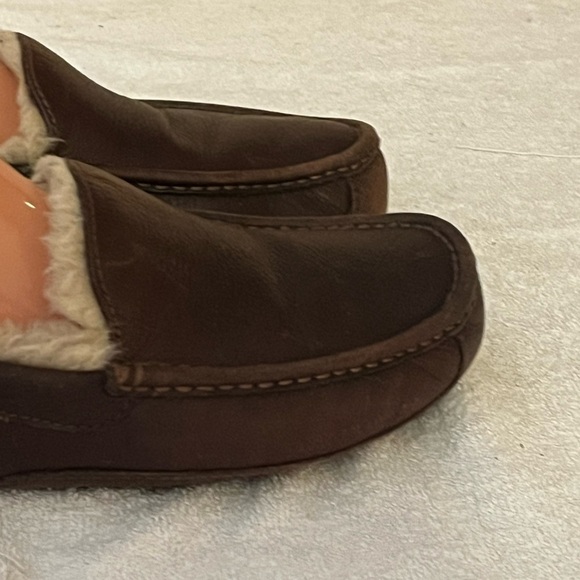 Ugg Ascot Imperfection Slippers Sz 9 - Picture 3 of 12